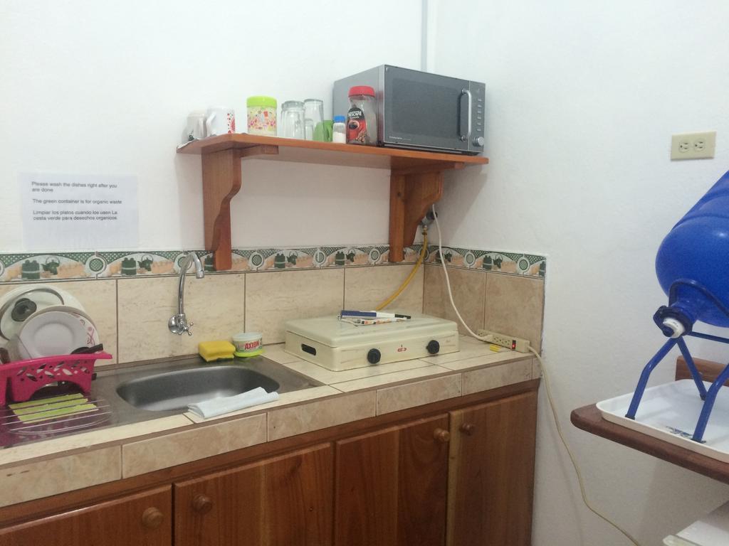 Galapagos Best Hostel Puerto Ayora  Ngoại thất bức ảnh