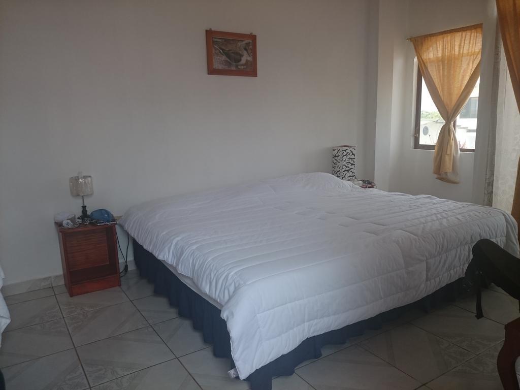 Galapagos Best Hostel Puerto Ayora  Phòng bức ảnh