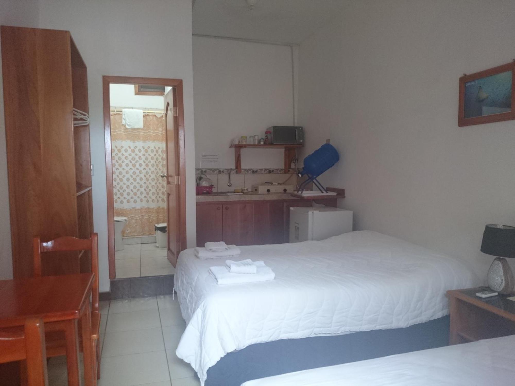 Galapagos Best Hostel Puerto Ayora  Ngoại thất bức ảnh