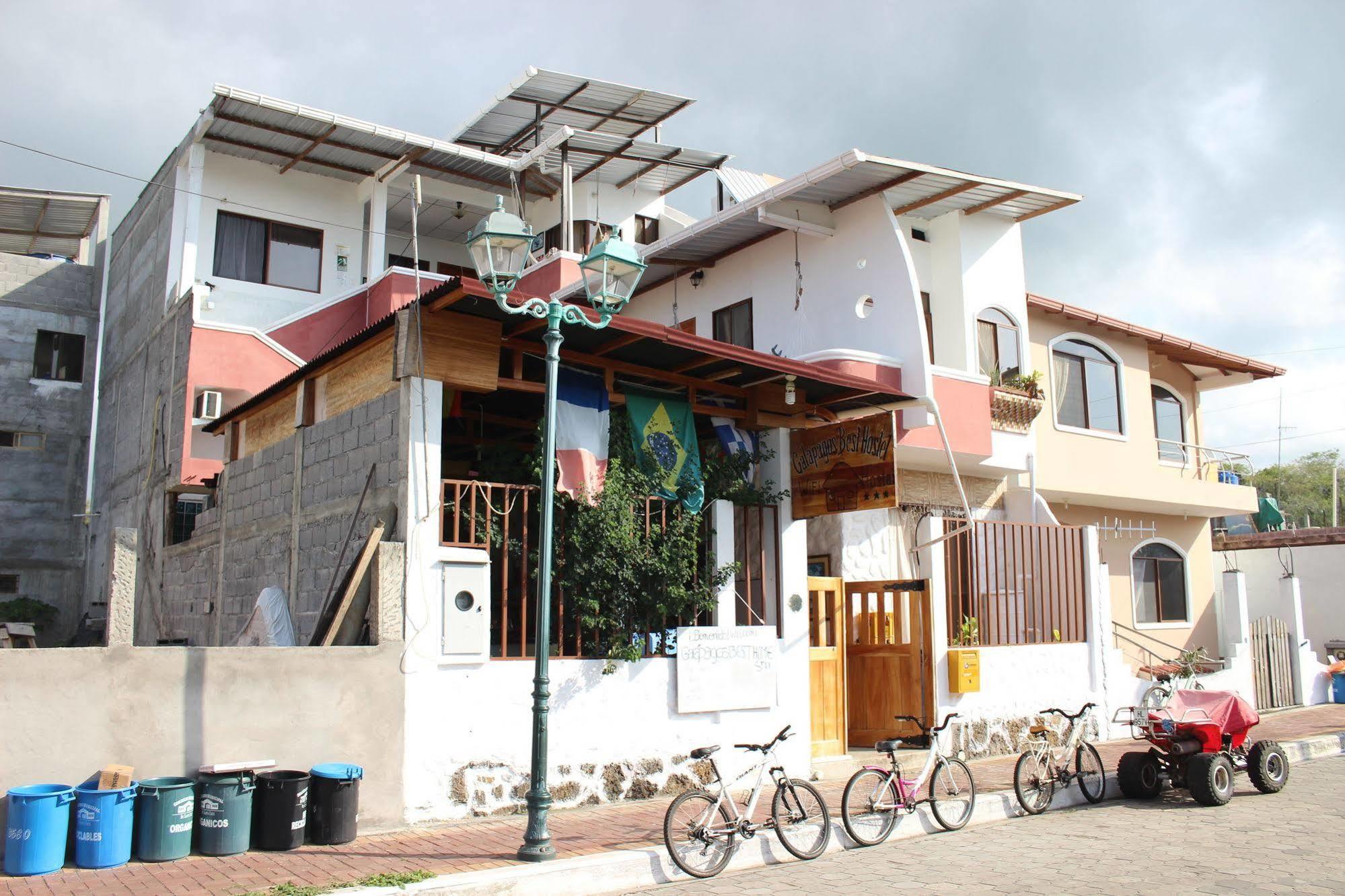 Galapagos Best Hostel Puerto Ayora  Ngoại thất bức ảnh