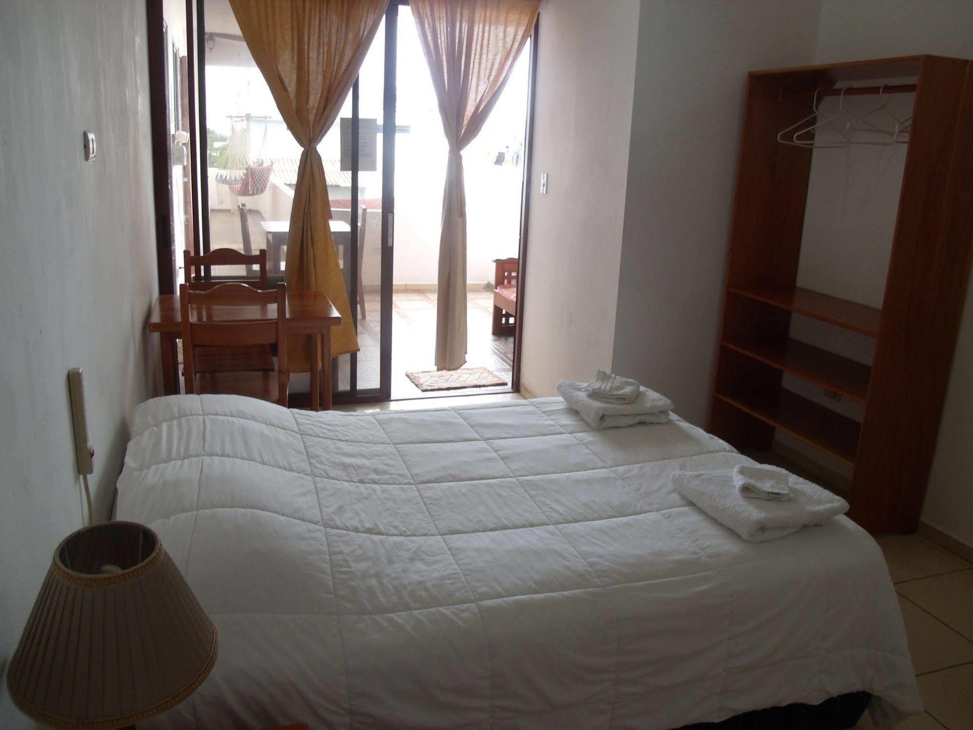 Galapagos Best Hostel Puerto Ayora  Ngoại thất bức ảnh