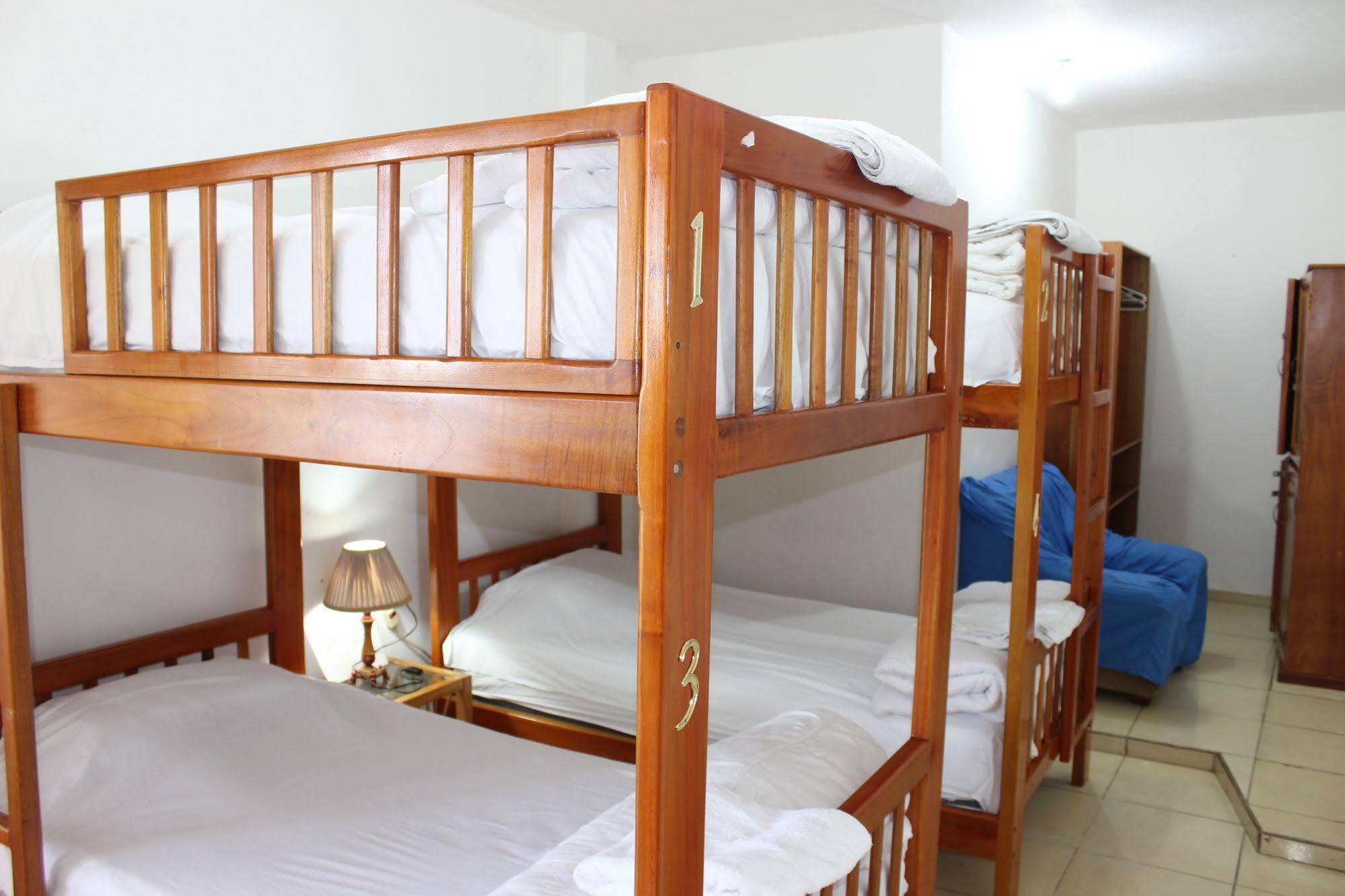 Galapagos Best Hostel Puerto Ayora  Ngoại thất bức ảnh