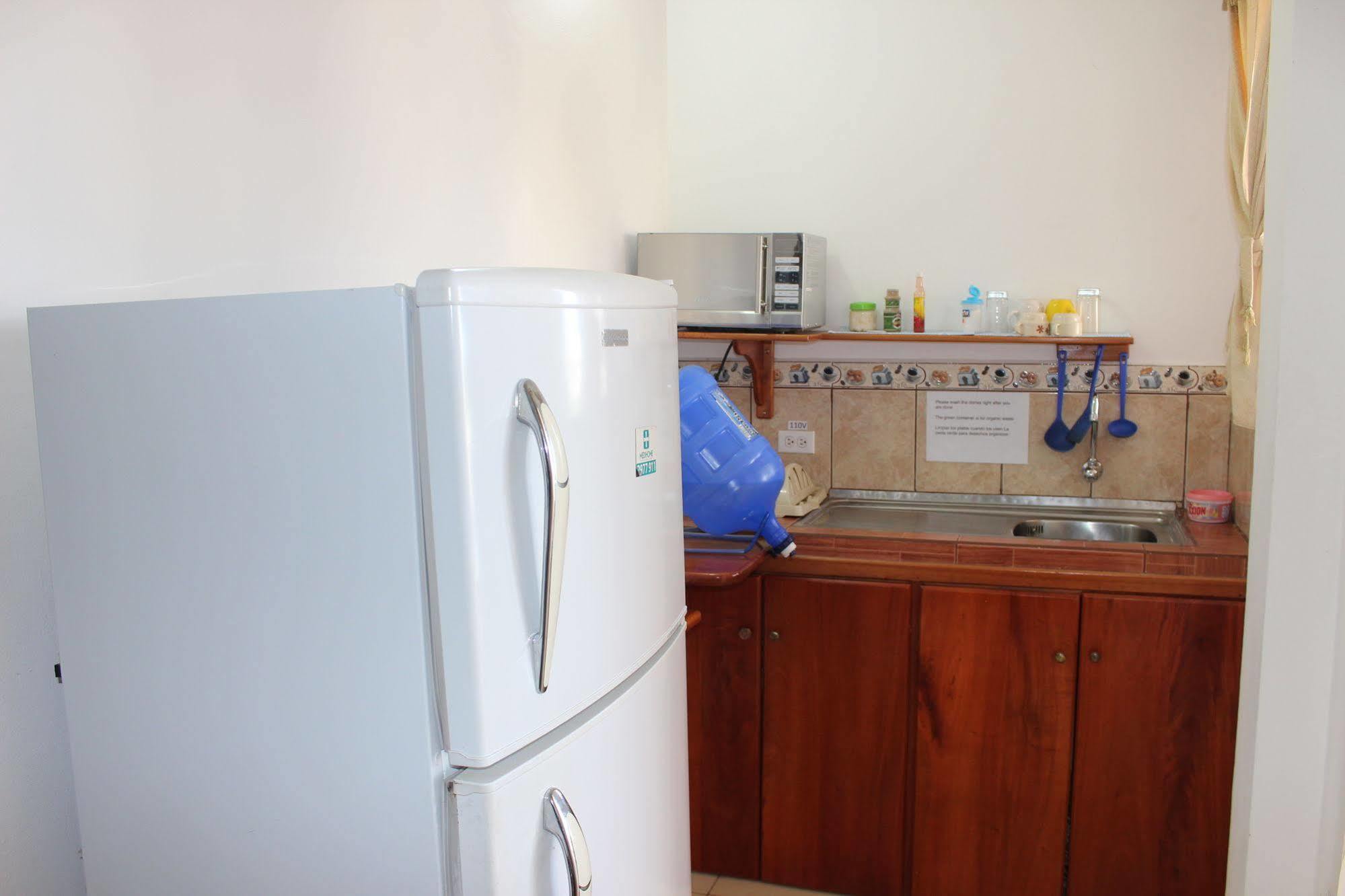 Galapagos Best Hostel Puerto Ayora  Ngoại thất bức ảnh