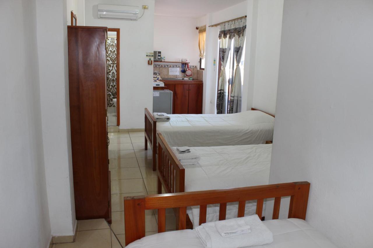 Galapagos Best Hostel Puerto Ayora  Ngoại thất bức ảnh