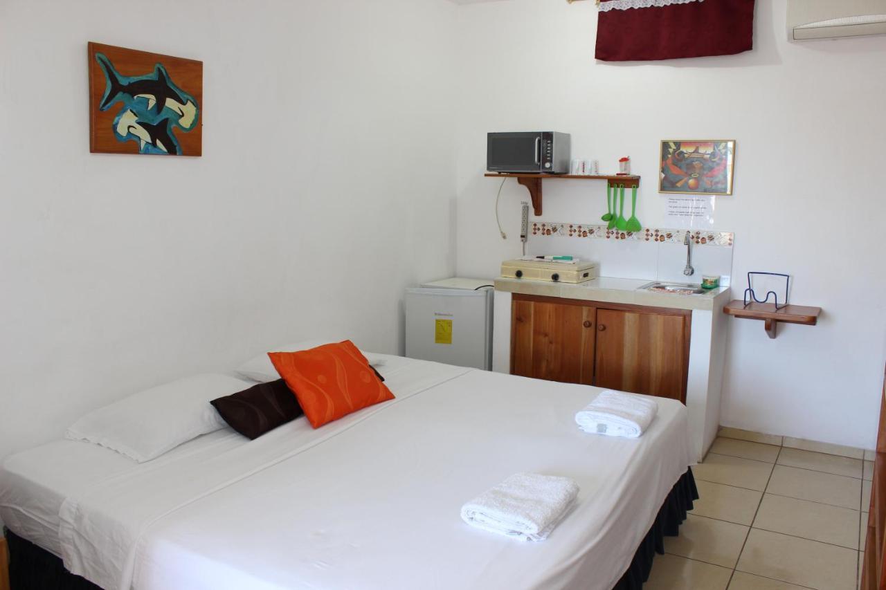 Galapagos Best Hostel Puerto Ayora  Ngoại thất bức ảnh